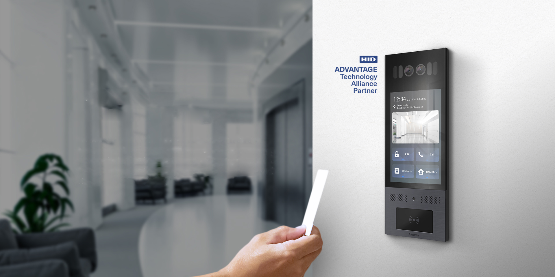 Smart interkom Akuvox X915 v špeciálnej verzii s integrovaným modulom čítačky HID® RFID pre maximálnu úroveň zabezpečenia a stabilné čítanie prístupových kariet v komerčných objektoch.